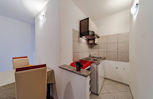 Zaklopatica Apartment | One bedroom apartment near beach Zaklopatica, Lastovo (A-8342-c)