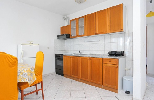 Poljica Apartment | One bedroom apartment near beach Poljica, Trogir (A-19316-b)