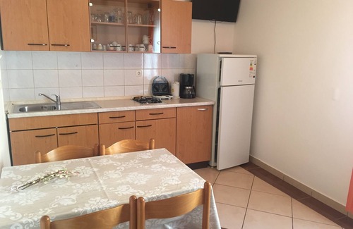 Stara Novalja Apartment | One bedroom apartment near beach Stara Novalja, Pag (A-234-c)