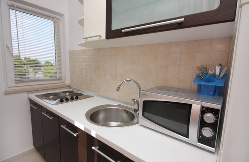 Postira Apartment | One bedroom apartment near beach Postira, Brač (A-705-d)