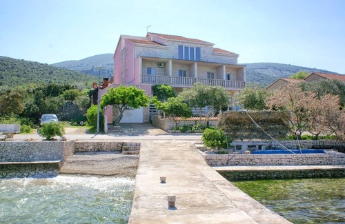 Kneza Apartment | One bedroom apartment near beach Kneža, Korčula (A-167-a)