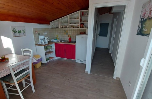 Tribunj Apartment | One bedroom apartment near beach Tribunj, Vodice (A-2993-a)