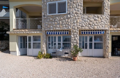 Mandre Apartment | One bedroom apartment near beach Mandre, Pag (A-4092-g)
