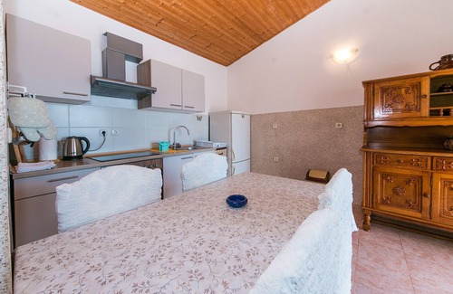 Podaca Apartment | One bedroom apartment near beach Podaca, Makarska (A-13974-a)