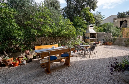 Mandre Apartment | One bedroom apartment near beach Mandre, Pag (A-4092-c)