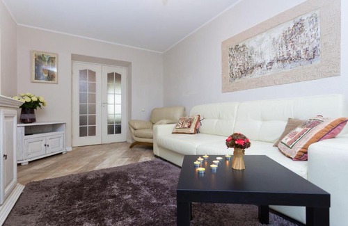 Sovetsky District Apartment | One-Bedroom Apartment on Nezavisimosti 48