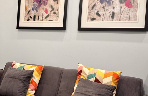 Whitby Apartment | One bedroom apartment/suite