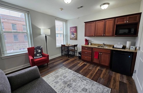 Champaign Apartment | One Bedroom Apartment at the Inman - 202