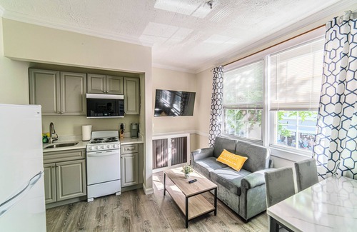 Falmouth Apartment | One Bedroom Apartment Located in Downtown Falmouth