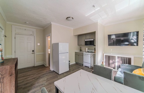 Falmouth Apartment | One Bedroom Apartment Located in Downtown Falmouth