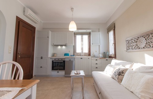 Agios Prokopios Apartment | One-Bedroom Apartment with Sea View 1, First Floor - Gratsias Luxury Apartments