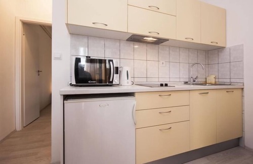 Brodarica Apartment | One bedroom apartment with terrace Brodarica, Šibenik (A-6150-a)