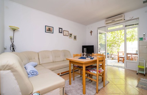 Zuljana Apartment | One bedroom apartment with air-conditioning Žuljana, Pelješac (A-10233-a)