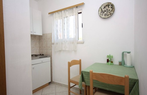 Maslinica Apartment | One bedroom apartment with balcony and sea view Maslinica, Šolta (A-5184-b)