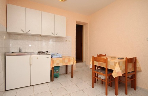 Stara Novalja Apartment | One bedroom apartment with terrace and sea view Stara Novalja, Pag (A-6469-c)