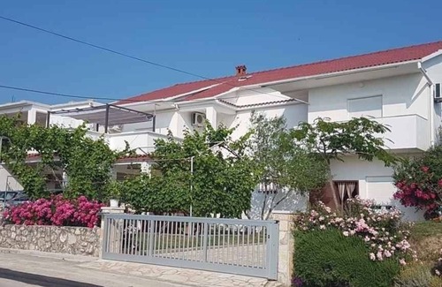 Ljubac Apartment | One bedroom apartment with balcony and sea view Ljubač, Zadar (A-6141-b)