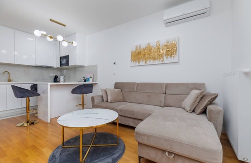 Zagreb Apartment | One bedroom apartment with balcony Zagreb (A-22577-a)