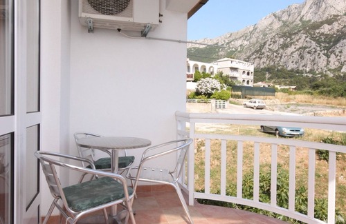 Gradac Apartment | One bedroom apartment with terrace and sea view Gradac, Makarska (A-6820-a)