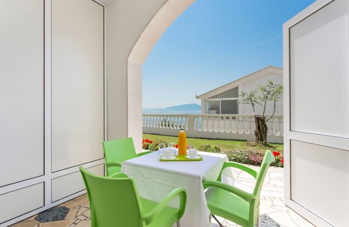 Podaca Apartment | One bedroom apartment with terrace and sea view Podaca, Makarska (A-6736-a)
