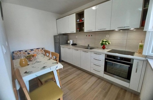 Povlja Apartment | One bedroom apartment with terrace Povlja, Brač (A-22899-a)
