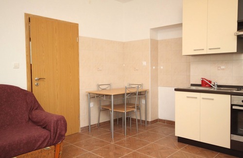 Ugljan Apartment | One bedroom apartment with terrace and sea view Ugljan (A-8257-b)