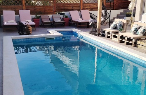 Krizna luka Apartment | One bedroom apartment with balcony and sea view Hvar (A-24484-c)