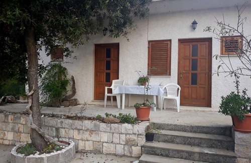 Kobas Apartment | One bedroom apartment with terrace Cove Blaca, Mljet (A-10416-a)