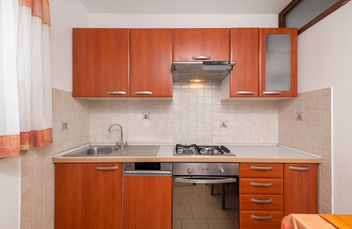 Stinjan Apartment | One bedroom apartment with terrace Štinjan, Pula (A-24743-b)