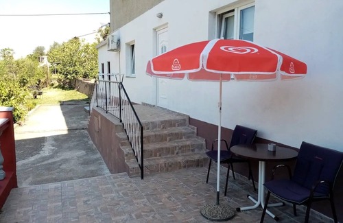 Veljun Primorski Apartment | One bedroom apartment with terrace Senj (A-18884-a)