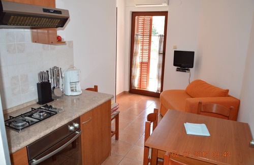 Jakisnica Apartment | One bedroom apartment with terrace and sea view Jakišnica, Pag (A-4160-b)