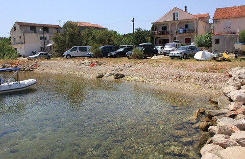Kraj Apartment | One bedroom apartment with terrace and sea view Kraj, Pašman (A-8247-a)