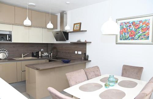 Stikovica Apartment | One bedroom apartment Zefir near štikovica beach