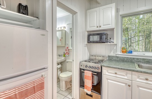 Ocean Bay Park Condo | One Bedroom Apt. in Ocean Bay Park with Rooftop Deck