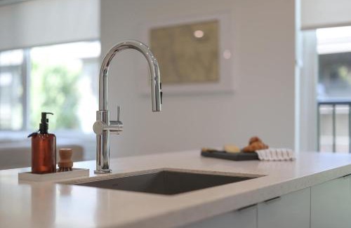 Rossland Apartment | One Bedroom at The Crescent Sleeps 2 to 4
