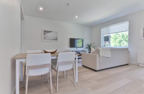 Rossland Apartment | One Bedroom at The Crescent Sleeps 2 to 4
