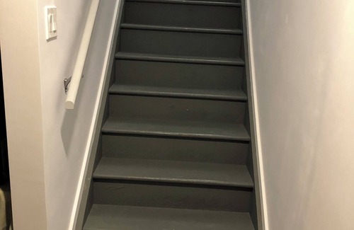 Regina House | One Bedroom Basement For Stay