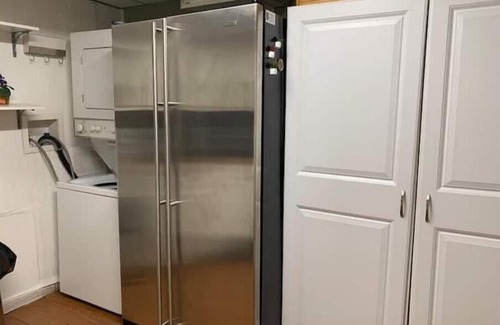 Aspen Hill Apartment | One bedroom Basement Apartment. Parking. Fios internet. Close to nature and DC