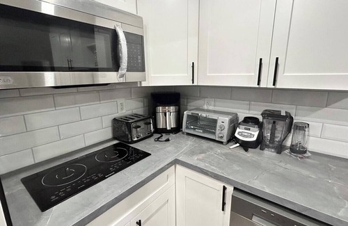Southeast Calgary House | One bedroom basement with lake access in a quite neighborhood
