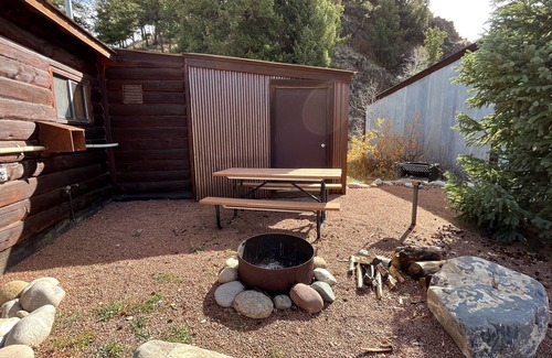 Almont Cabin | One Bedroom Cabin with Ample Parking and Space from Neighboring Cabins