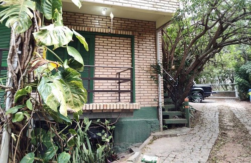 Santinho Ski Chalet | One bedroom chalet on the edge of Santinho beach