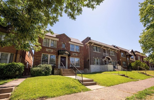 The Southampton Apartment | One-bedroom-City Livin'