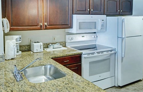 Old Town West Apartment | One Bedroom Condo at Club Wyndham Old Town Alexandria