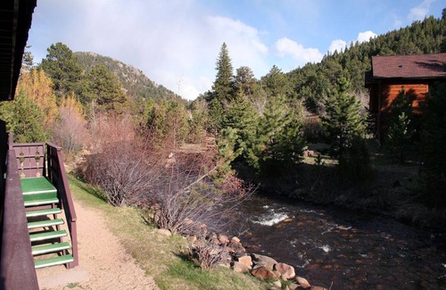 Estes Park Condo | One Bedroom Condo only Steps from Fall River