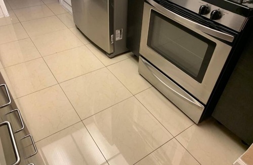 Santa Ana Condo | One Bedroom Condo+Parking+Laundry