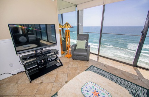 San Diego Condo | ONE BEDROOM CONDOMINIUM FULL BEACH AND OCEAN VIEW