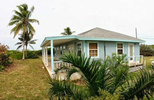William's Town Villa | One bedroom cottages beach front location