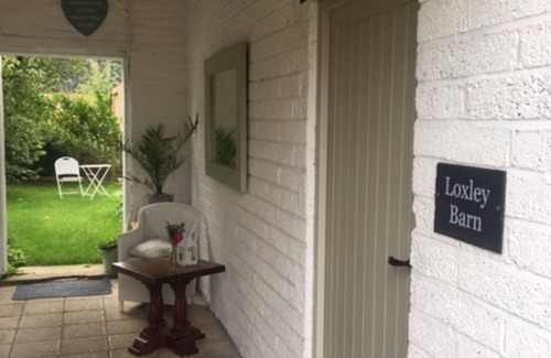 Tring House | One Bedroom Cottage Retreat Loxley Barn