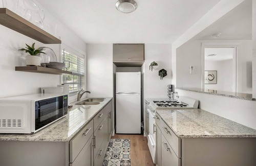 Fort Smith House | One bedroom duplex in desirable Park Hill