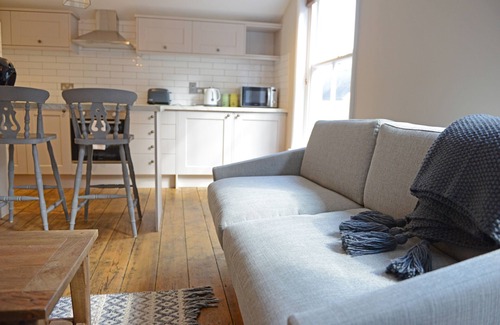 Bury St Edmunds Apartment | One bedroom apartment with Cathedral View in Historic Town of Bury St Edmunds