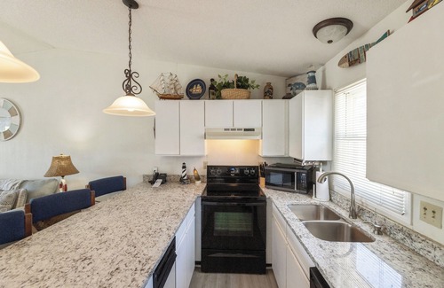 Grand Rivers Condo | One Bedroom Harbor View Condo